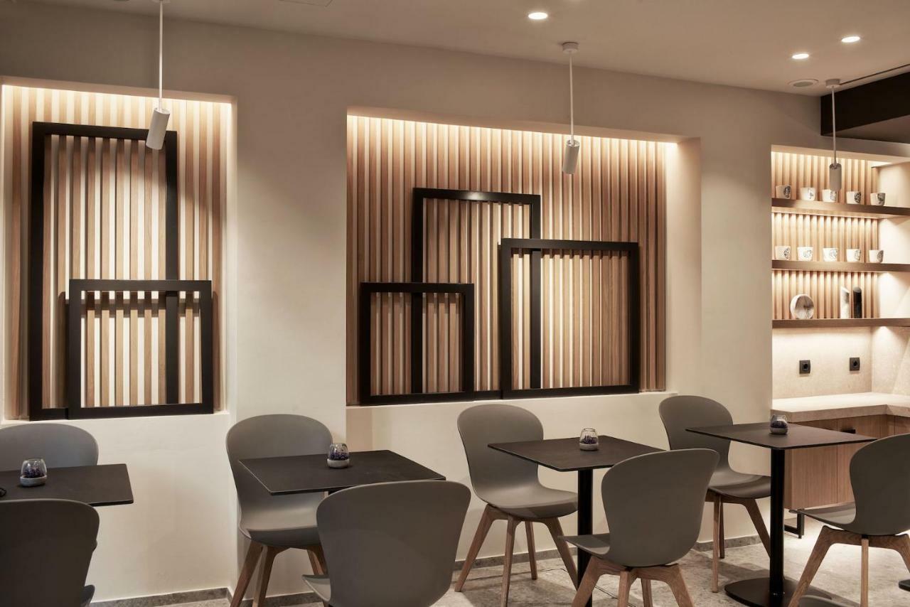 Отель Urban Frame Plaka Афины Экстерьер фото