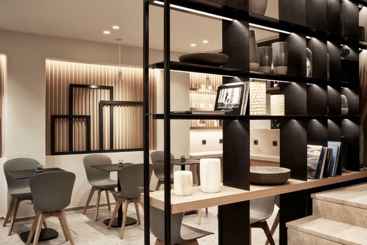 Отель Urban Frame Plaka Афины Экстерьер фото